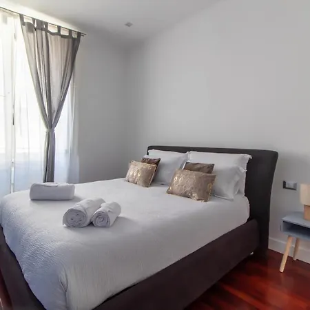 Exclusive Plus Parking Apartment *
