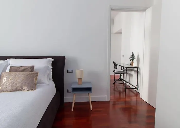 Exclusive Plus Parking Apartment Mailand